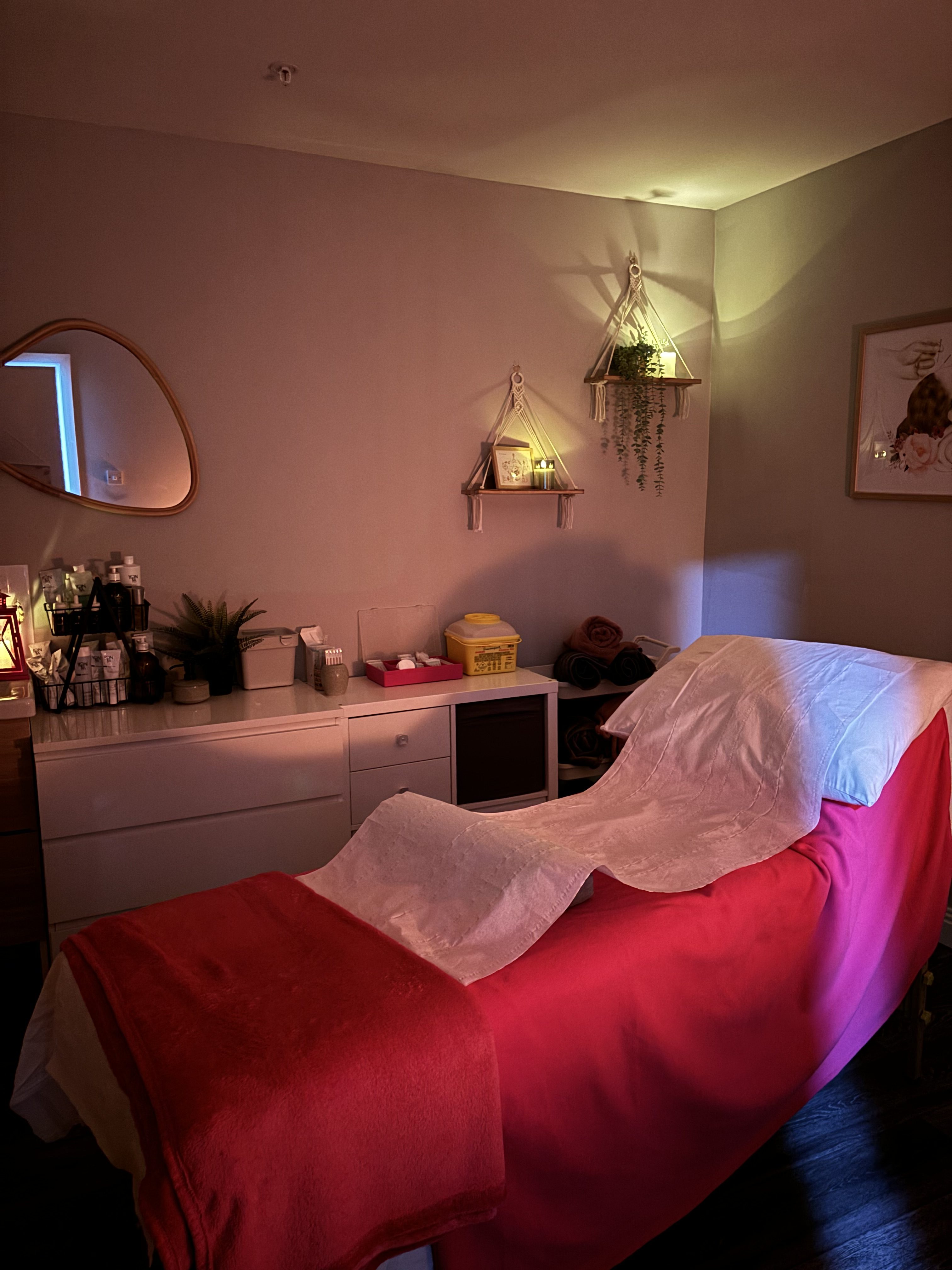 acupuncture treatment room